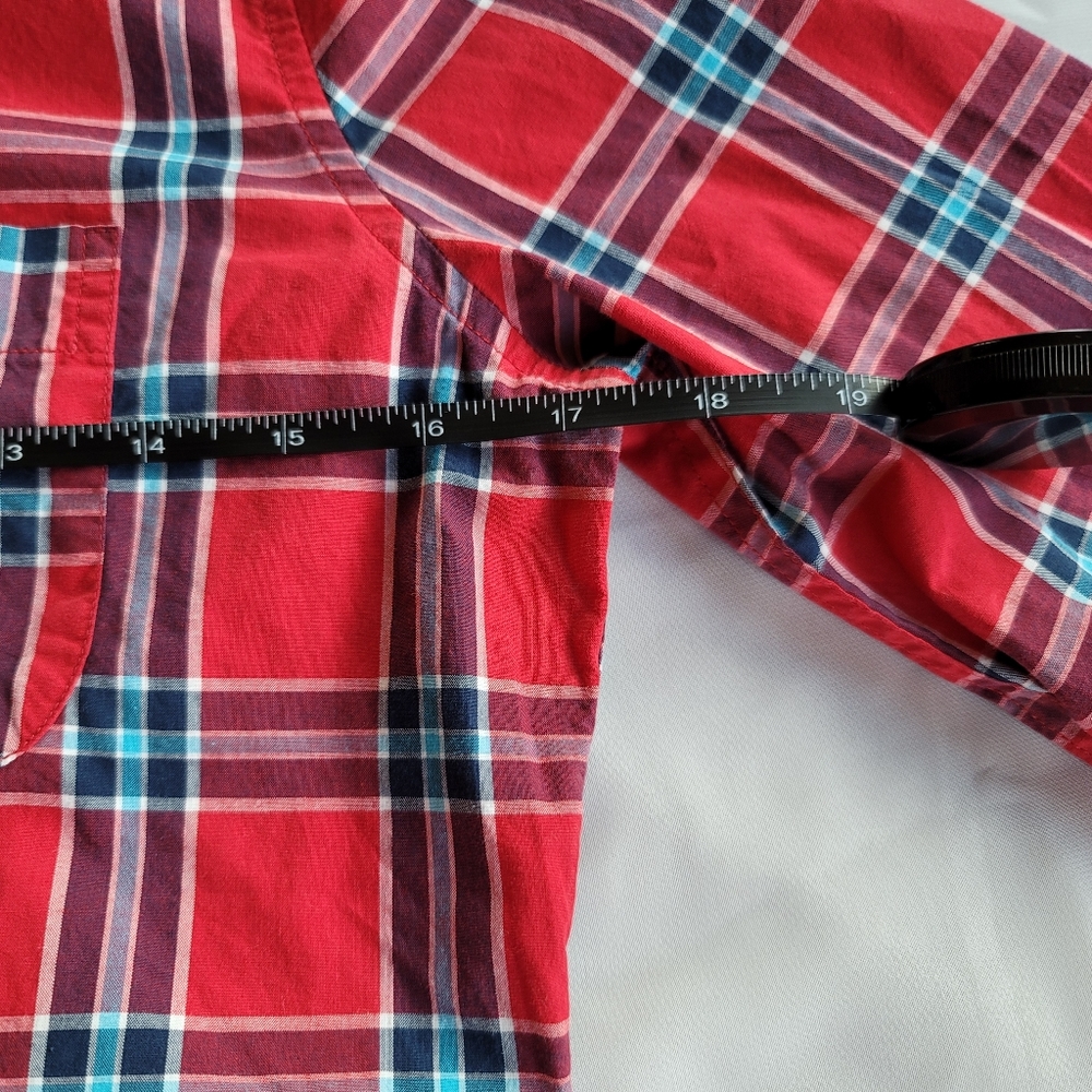 Hollister Plaid Button-up Shirt - size S - Picture 9 of 10